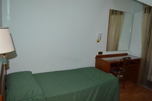 Canadian Hotel image 10