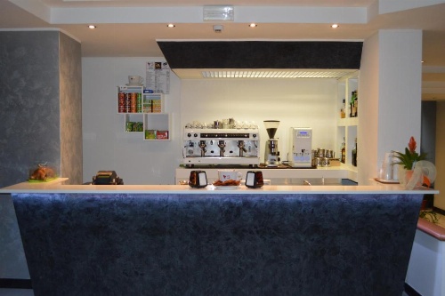 Canadian Hotel image 19