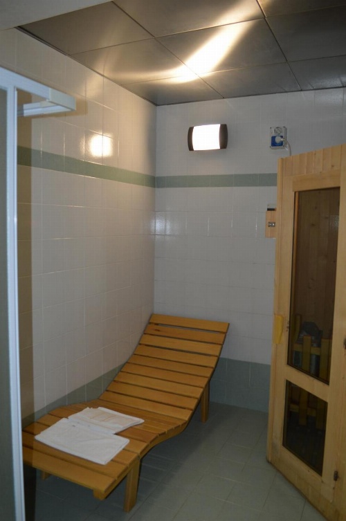 Canadian Hotel image 2